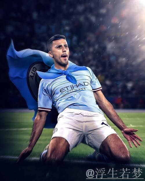 曼城通报:罗德里回归训练场,完成个人独立训练。 曼城通报:罗德里回归训练场,完成个人独立训练。