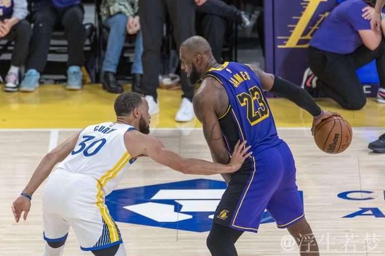 詹姆斯与库里的巅峰对决解读
